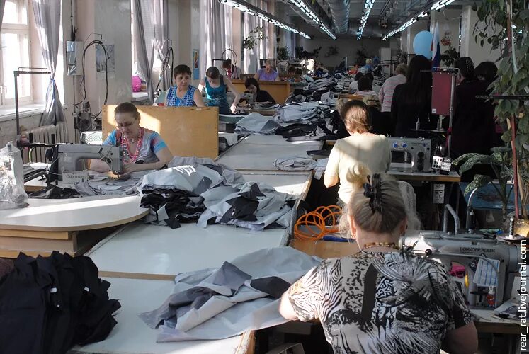 швейный цех новосибирск. синар (швейная фабрика). оснащение швейного цеха. синар завод новосибирск. швейная фабрика монолит курск.