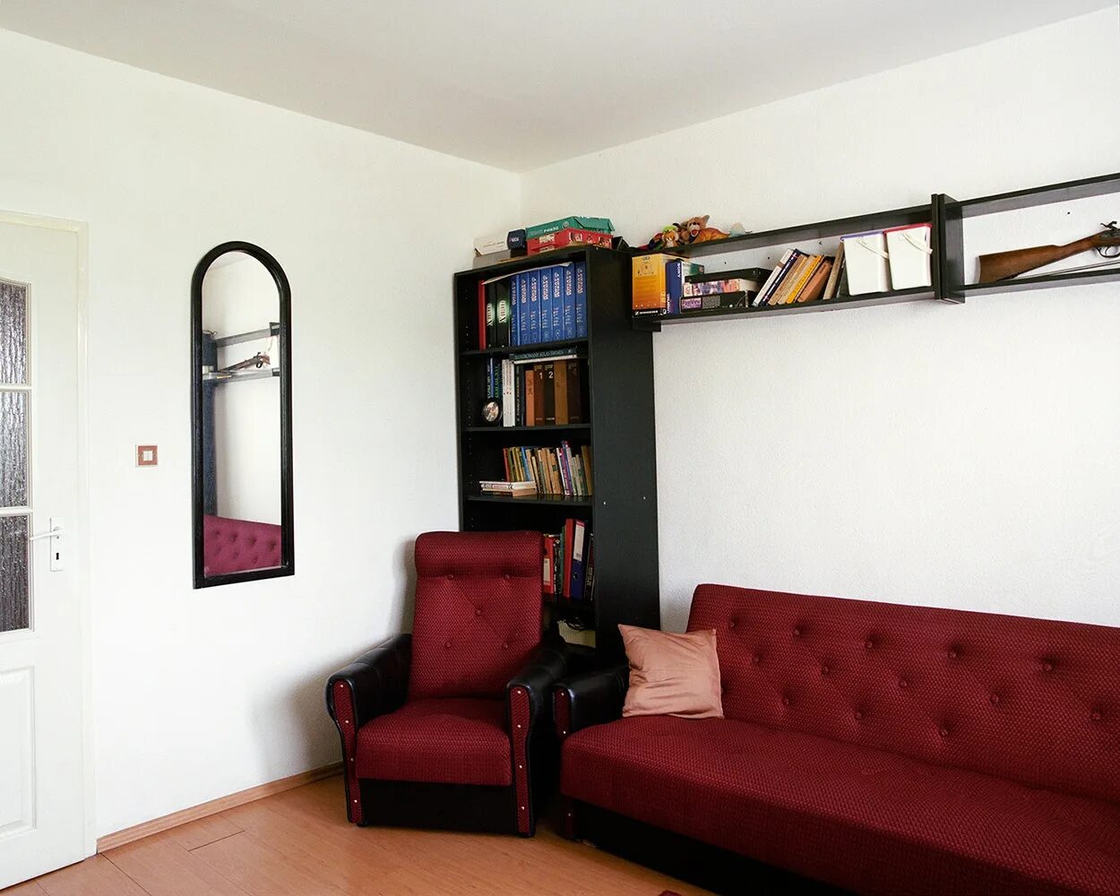 Room miss. 44 м как выглядит комната. 8 человек в комнате ,elrtvg. lost room. комната камило мадригаль в нутри как выглядит.