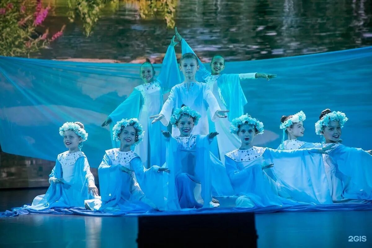 Сайт поколение барнаул. Студия современного балета поколение Барнаул. Балет Барнаул. Студия современного танца поколение Барнаул. Лето балета Барнаул.