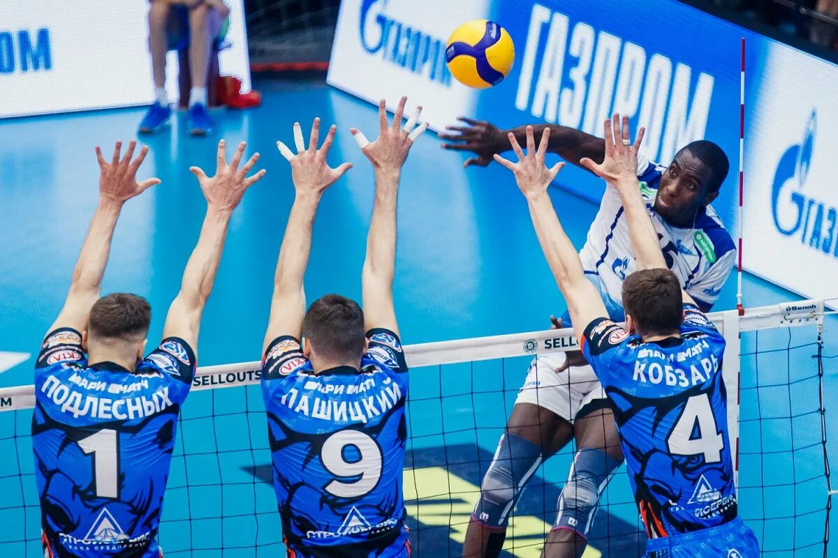 Зенит казань зенит санкт-петербург волейбол. Форма зенит волейбол. Игры зенита волейбол. Волейболист зенит 1. Зенит питер волейбол.