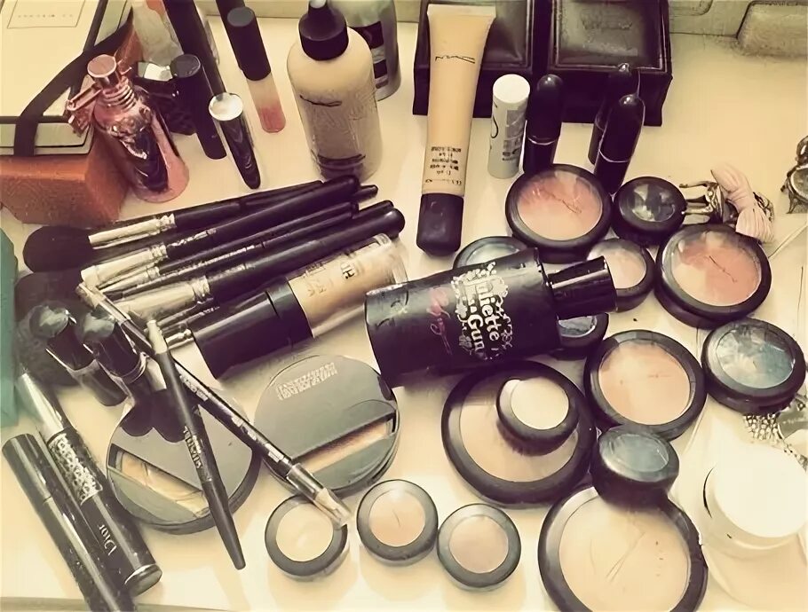 Фото косметики в домашних условиях pinterest: bellaxlovee ✧ ☾ Trendy makeup, Aesthetic makeup, Makeup collection