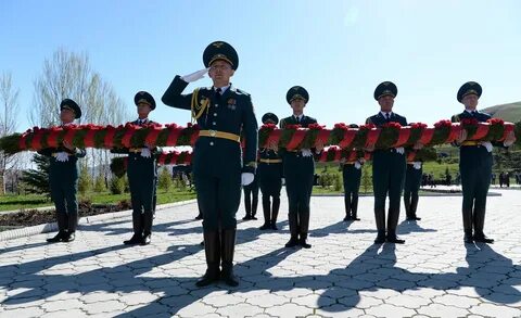 Апрель революция