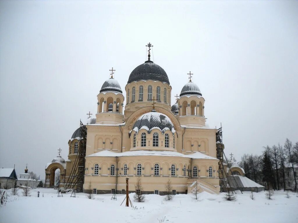 Верхотурский Николаевский монастырь. Верхотурский Николаевский монастырь Николаевский храм. Свято-Николаевский мужской монастырь в Верхотурье.