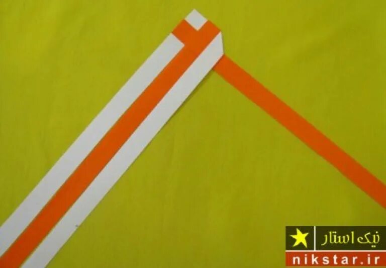 Закладки из полосок цветной бумаги. Плетеные закладки из цветной бумаги. Закладка из полосок. Плетеная закладка из бумаги. Закладка из бумажных полосок.