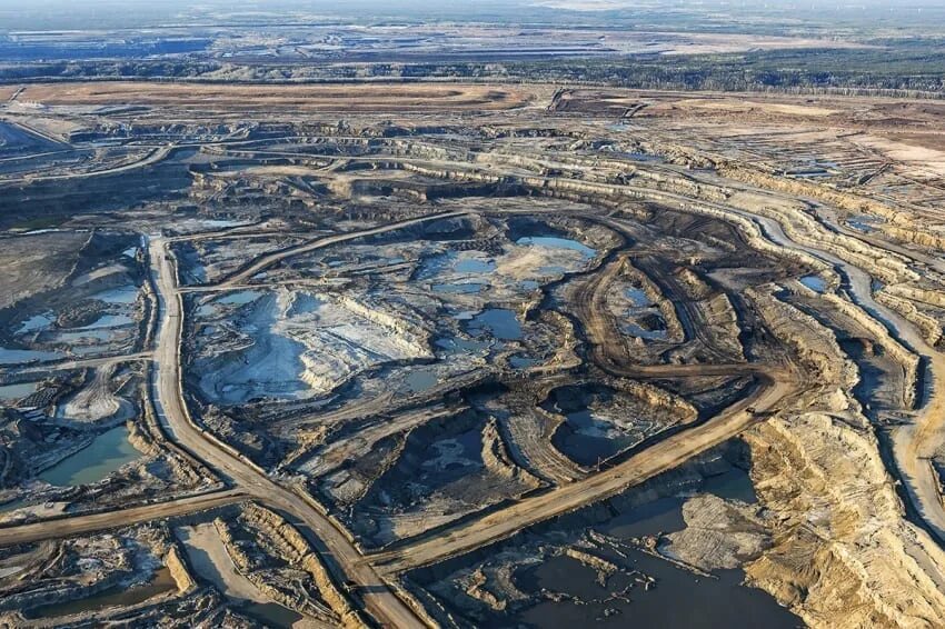 Oil sands. Oil sands. Нефтеносные пески канады. Нефтеносные пески канады. Нефтеносные пески канады.