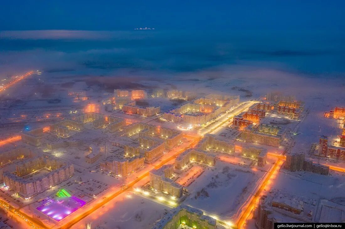 Нижневартовск область край. Город на севере Нижневартовск. Нижневартовск город Нефтяников. Сибирь город Нижневартовск.