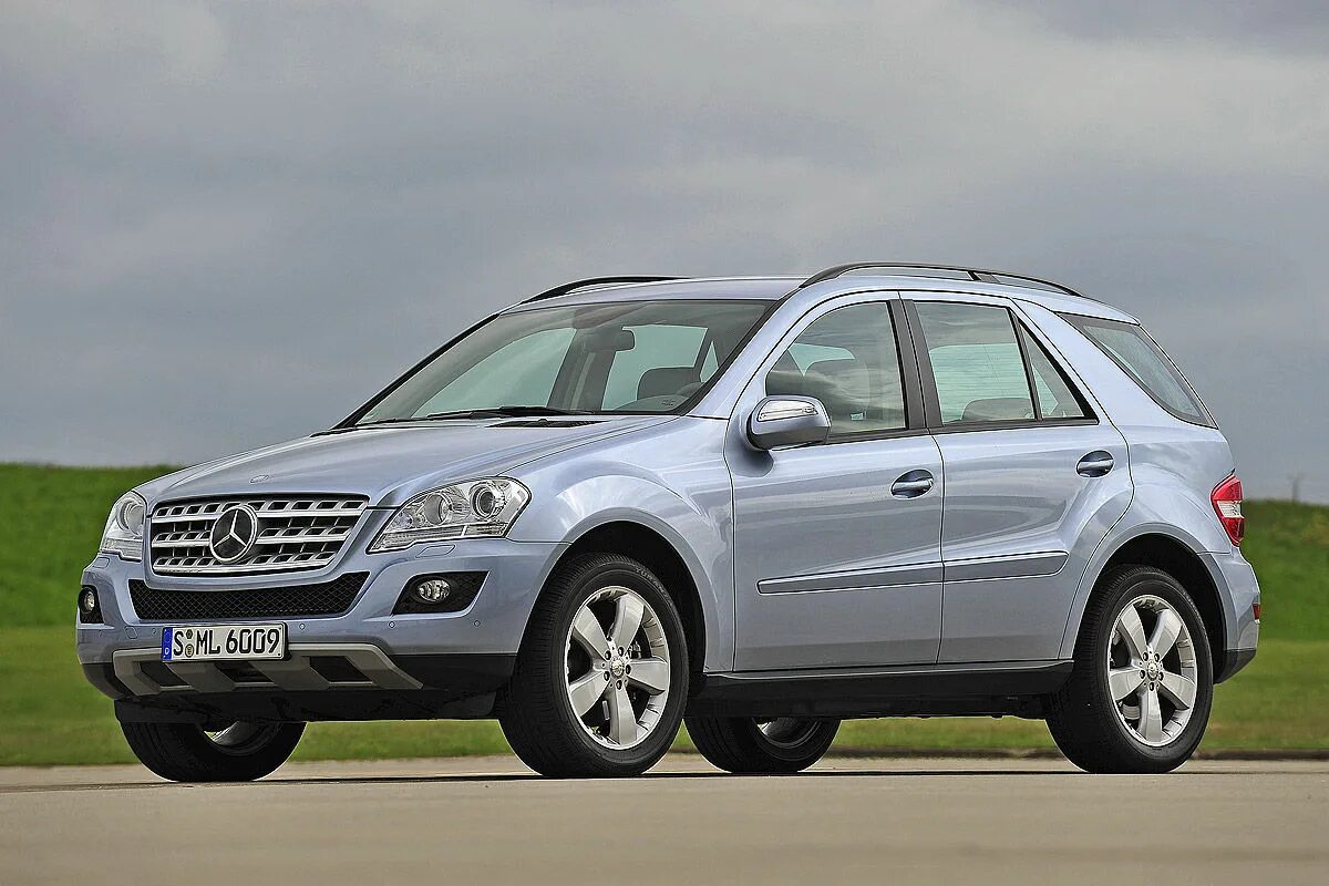Мл 350 видео. Мерседес ml 350 4matic. mercedes ml 350. mercedes ml 4 matic. мерседес бенц мл 350 4 матик.
