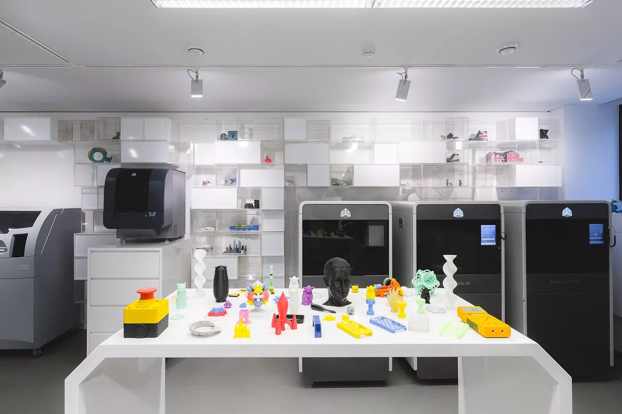 Дея лаборатория. Лаборатория 3д моделирования и прототипирования. лаборатория 3d печати. лаборатория 3d моделирования. 3д принтеры лаборатория.