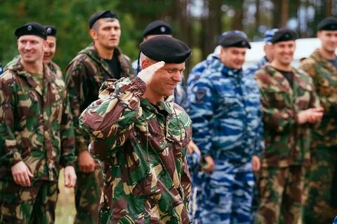 Берет омон
