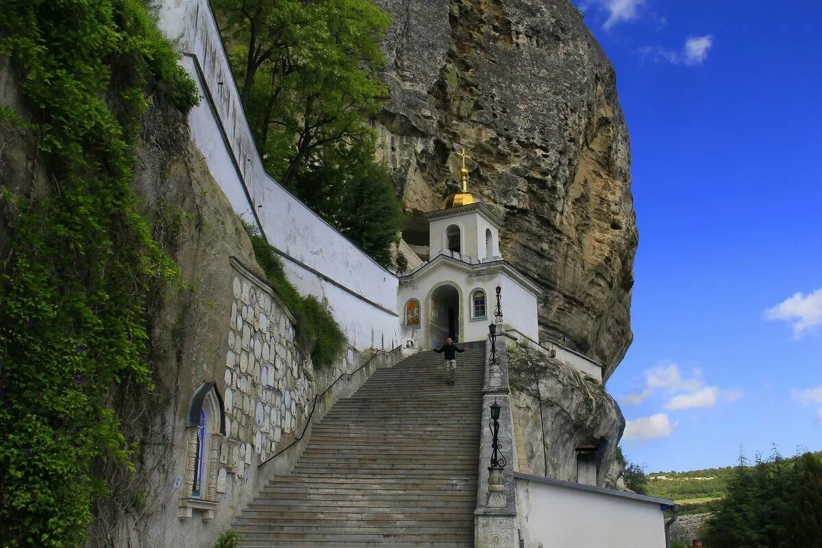 остров патмос и храм иоанна богослова. святая земля горний монастырь. монастырь в горном. черногория острог василия острожского. шоанинский храм домбай.