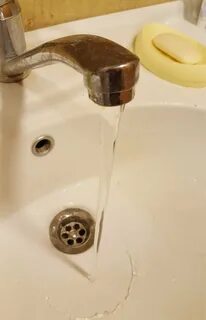 Чтобы краны в ванной блестели