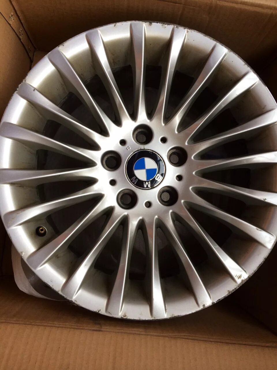 Диски БМВ f30 r17. Диски BMW M r19. BMW f30 диски r16. BMW f30 на 17 дисках. Все стили дисков бмв