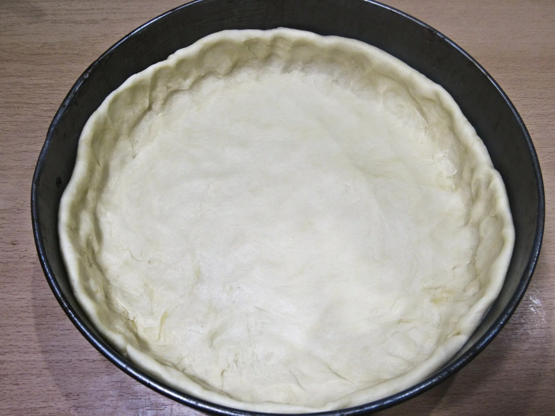 Тесто рассыпчатое на масле. Тесто для курника на кефире и масле. Тесто для курника на кефире. Сдобное тесто для курника. Тесто на хачапури на 2 кг.