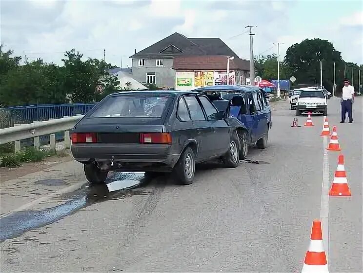 Авария трасса Лермонтов Черкесск. Лермонтов-Черкесск 61км 125м ФАД. ДТП Лермонтов Черкесск 2017. Трасса Лермонтов Черкесск. Лермонтов черкесск