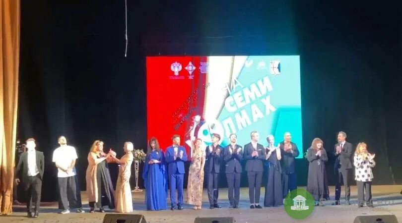 москва сентябрь 2022. кросс по холмам. семь холмов забег 2022. театральный фестиваль «чайка»;. открытие фестиваля.