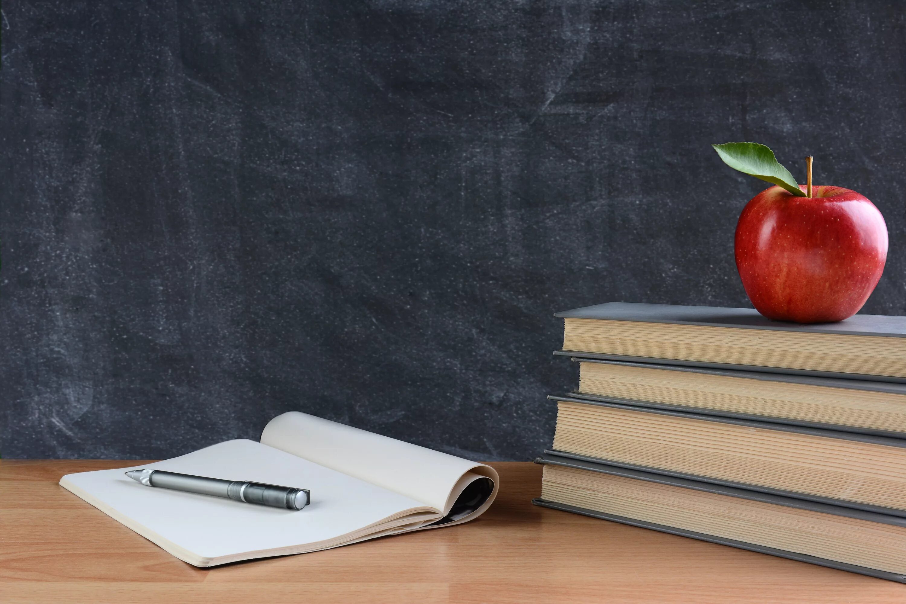 The teacher s table. Стол-книжка. Школьная доска. Стол «книга». Фон книги.