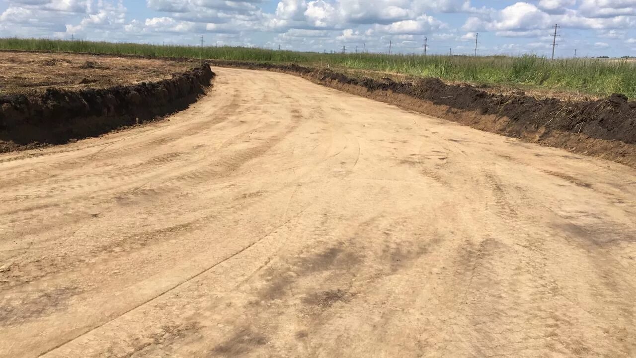 экодома майкл рейнольдс. Edgeland residence, сша. деревня дитикон швейцария. насыпь фото. земляной ров.