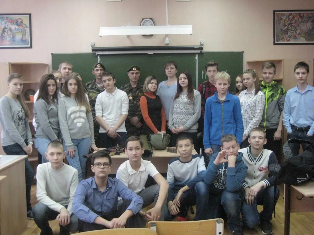 Школа 22 самара. Микулина г. Сош школьный бал. Школа 166 москва. Школа 166 екатеринбург директор.