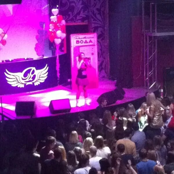 Леднева 4 череповец. Леднева 4 череповец. Леднева 4 череповец. Ночной клуб платина череповец. Ресторан платина череповец.