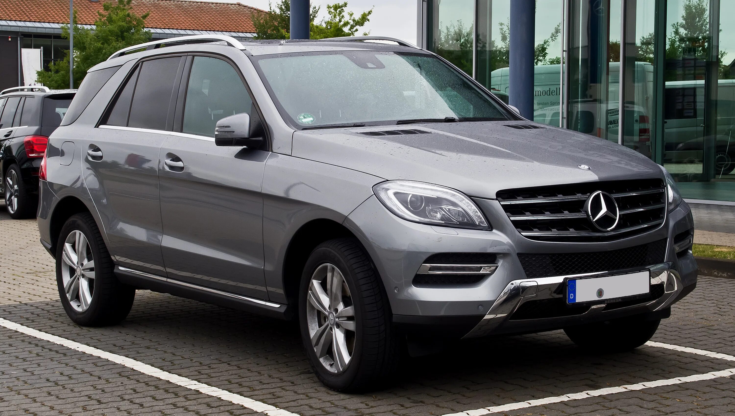 Купить мерседес 4 матик. Mercedes Benz ml 350 BLUETEC. Mercedes Benz ml 350 BLUETEC 4matic. Мерседес ml 350 4matic 2019. Mercedes Benz ml350 4matic 2016.