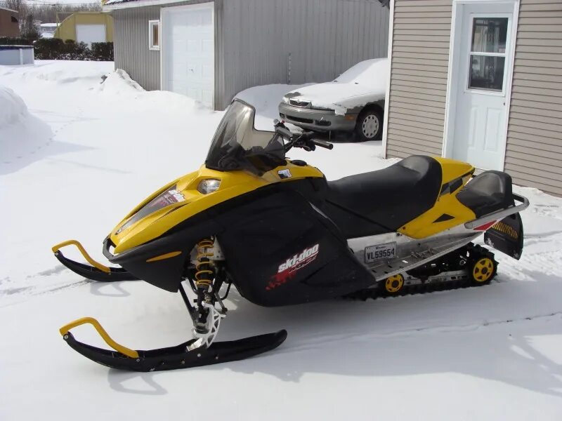 Ski-Doo MXZ 550. Снегоход БРП 550. BRP Ski-Doo MXZ 550. BRP MXZ 550.