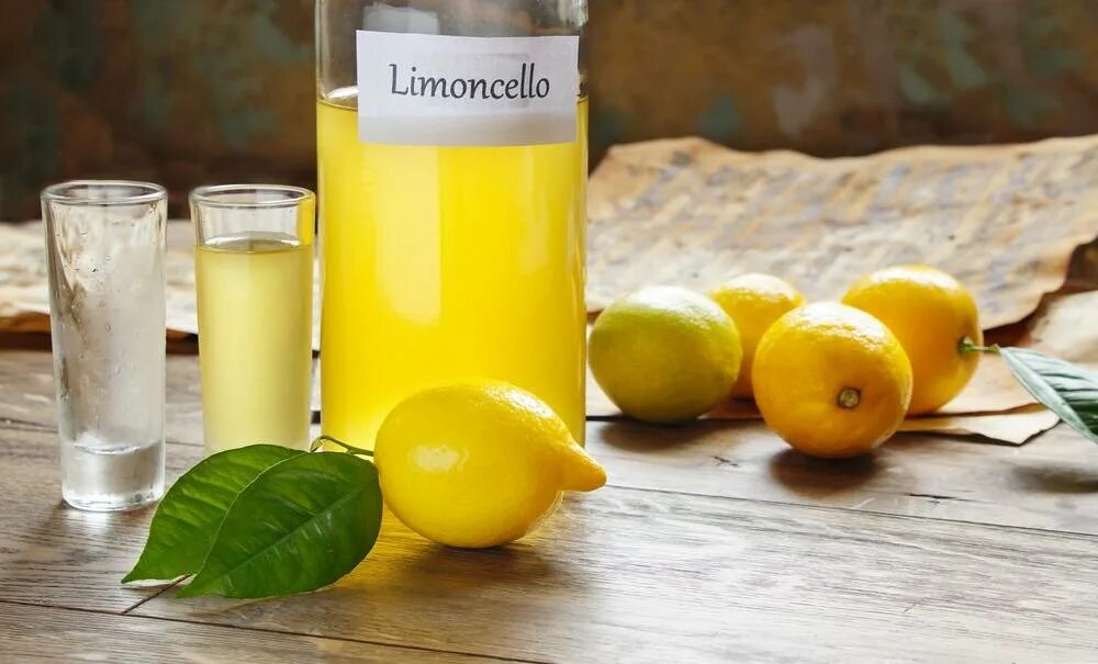 Приготовление лимончелло в домашних условиях. Лимонный ликер Лимончелло. Лимоны для Лимончелло.