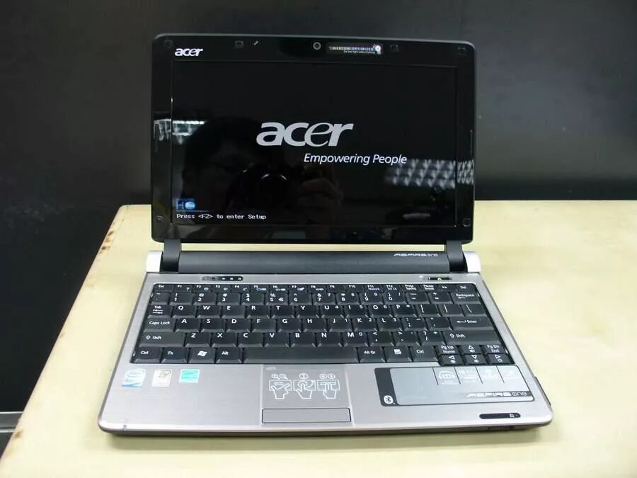 Асер aspire драйвера. Acer one kav60. Acer Aspire one zg8. Aspire one kav60. Acer Aspire one kav10.