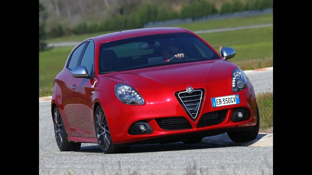 Машина alfa romeo giulia. Alfa romeo giulietta 2017. Alfa romeo 4c 2013. Alfa romeo gt диски. Alfa romeo.
