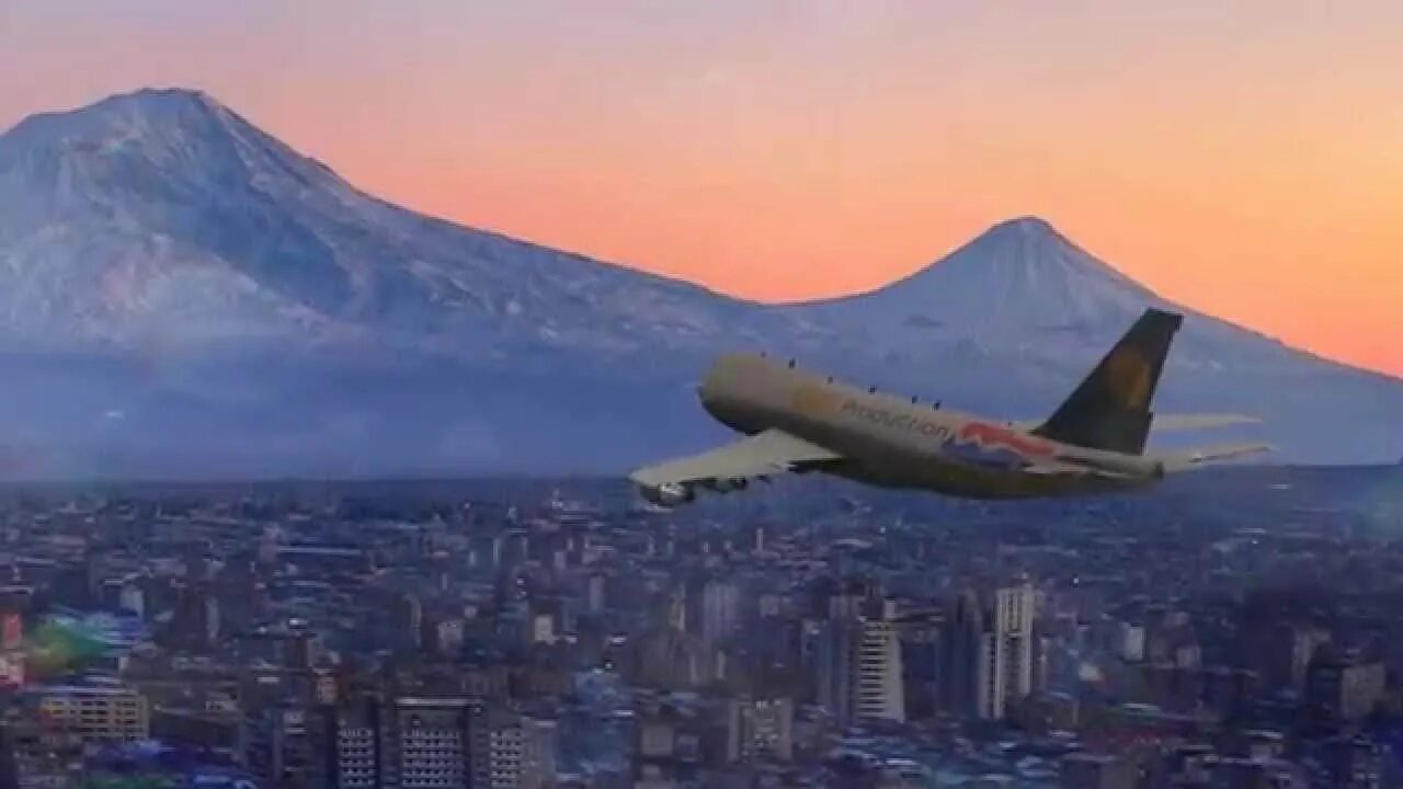 Аэропорт Ереван вид на горы. Ереван вид из самолета. Ереван с самолета. Вид из самолета на Армению.