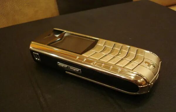 Верту Голд модель 2008. Vertu 223 золотой. Vertu a 028101. Мини телефон кнопочный Vertu. Магазин проверенных телефонов