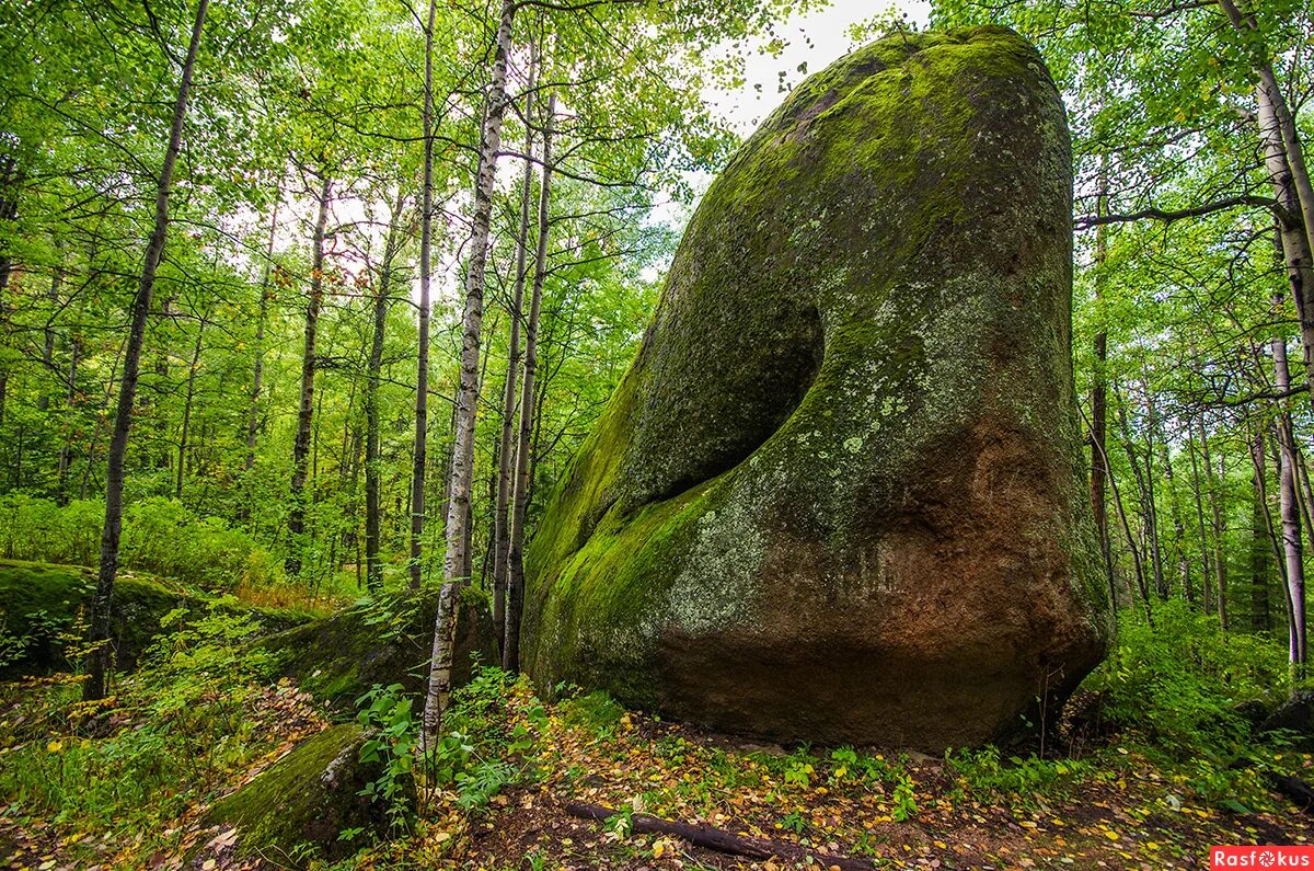 каменная глыба кроссворд. стоунхендж. огромный валун. великий кромлех. каменная глыба кроссворд.