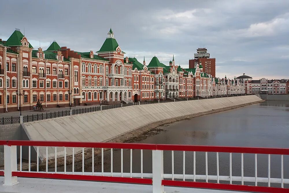 Вк жесть йошкар оле. Театральный мост Йошкар-Ола. Йошкар Ола набережная 2003. Йошкар Ола госзово. Петрова 4в Йошкар-Ола.