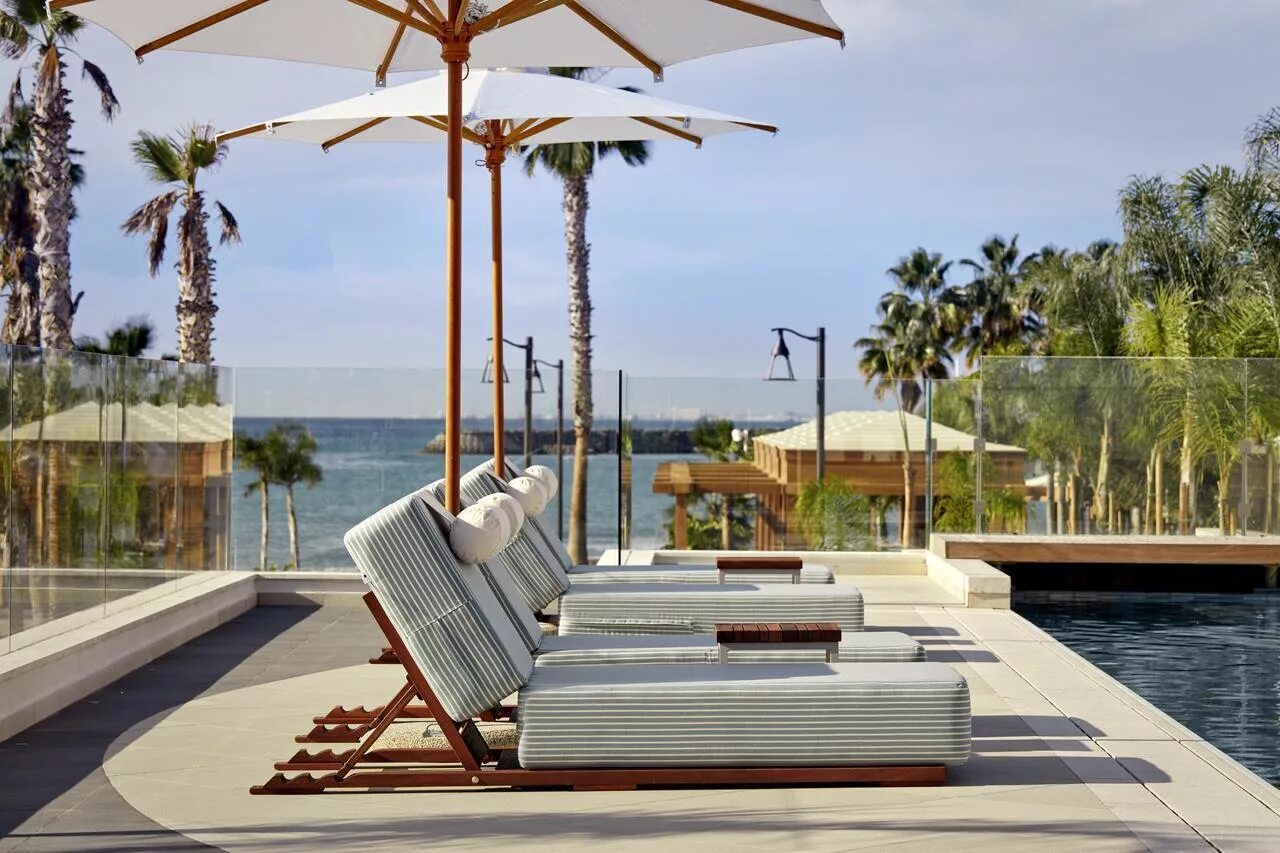 Four seasons кипр лимассол. Парк лейн кипр лимассол. Парк лейн отель кипр. Парк лейн лимассол. Лимассол отель ле меридиен.