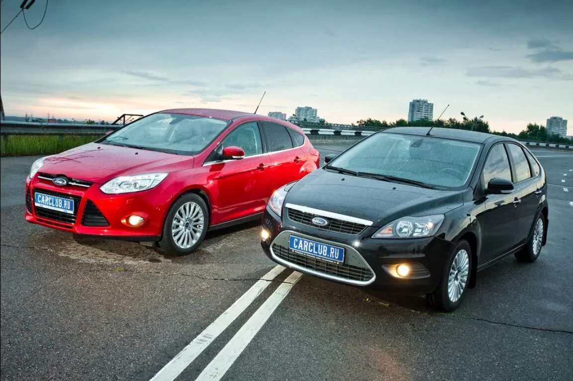 Форд фокус хлопок. Форд фокус 2 и 3. Ford Ford Focus 2 Рестайлинг. Форд фокус 2 рест хэтчбек. Форд фокус 2 седан и хэтчбек.