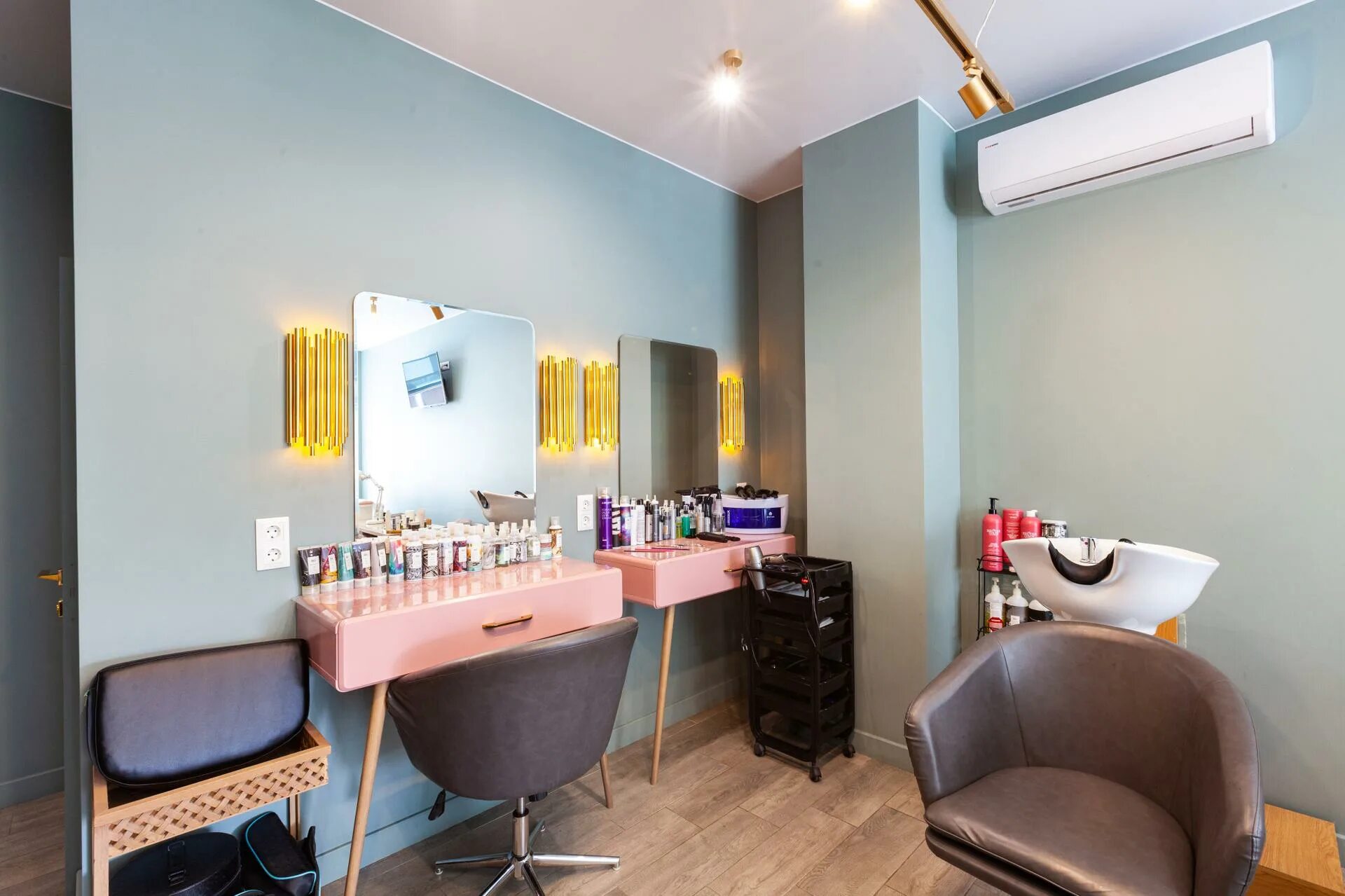 Beauty bar 1. Beauty bar 1