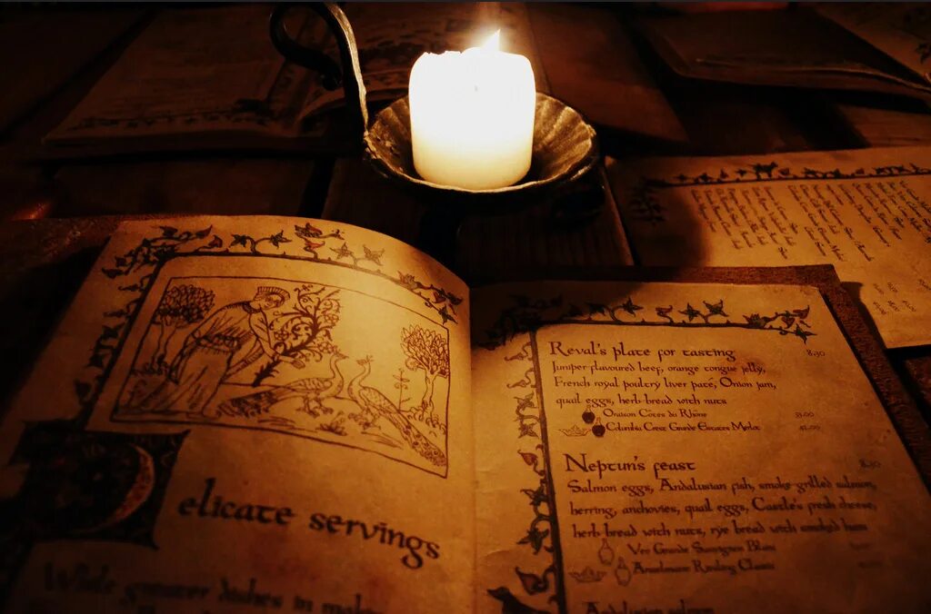 Книга магии. Древние книги гифка. Книга и свеча. Книга гиф. Псалмы и магия