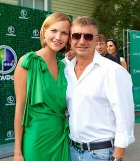 Жена сына табакова