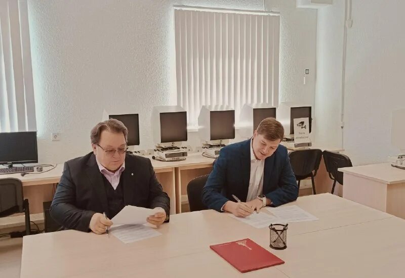 правительство севастополя. управления делами губернатора и правительства севастополя. управление делами губернатора севастополя. форум оппозиции в праге. киберсталь.