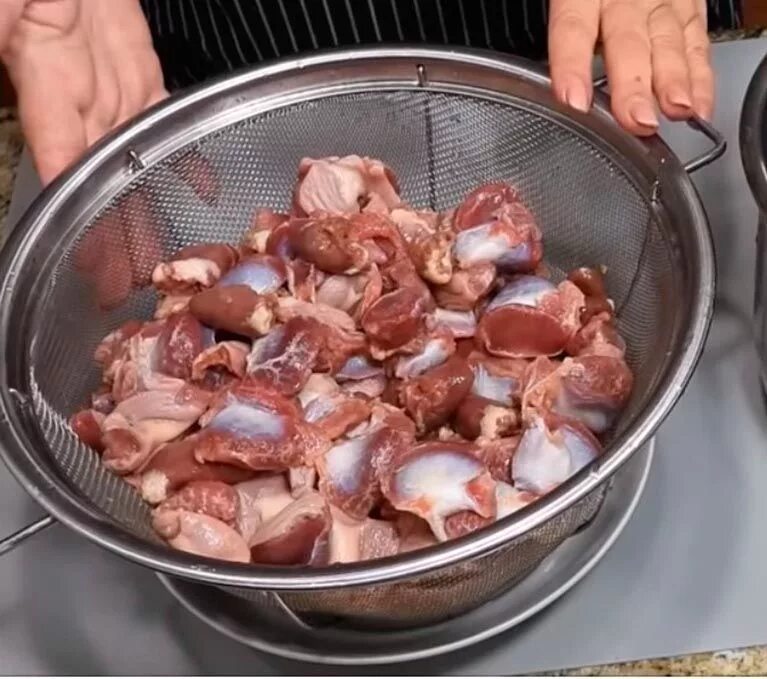 Как сварить куриные желудки. Желудочки куриные. приготовить куриные желудки. куриные желудки блюдо.