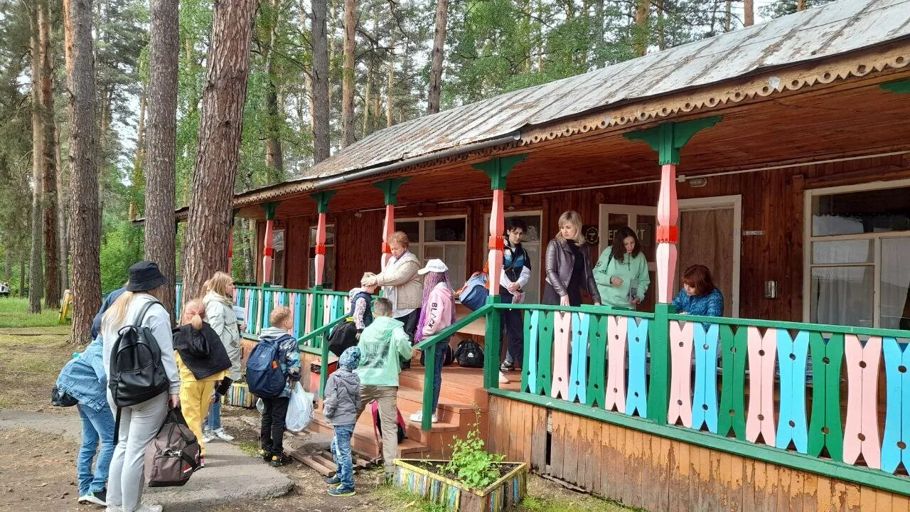 Березка алтайский край. Детский лагерь Березка Алтайский край. Лагерь Гренада Барнаул. Лагеря Алтайского края 2022. Лагерь Юность Алтайский край.