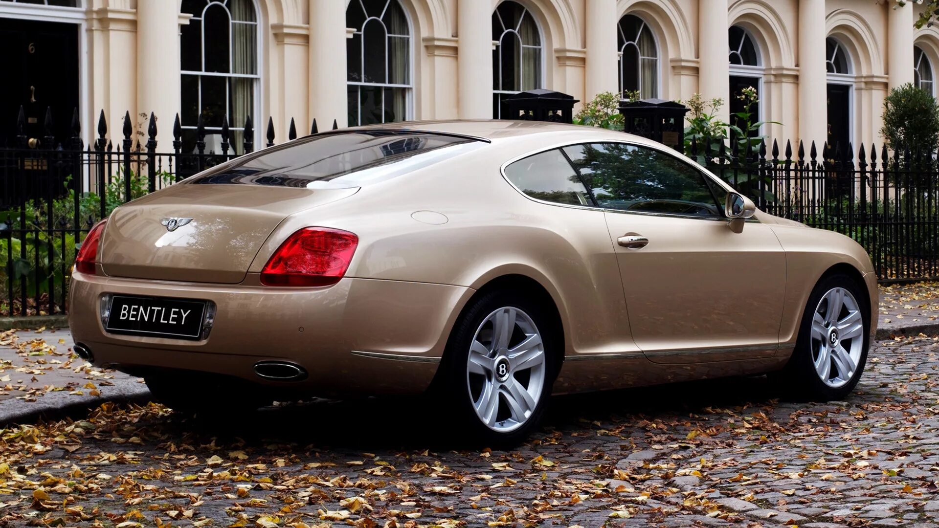 Brown car. Бентли gt Continental 2007. Бентли Континенталь gt 2007. Bentley Continental gt 1. Continental gt 2007.