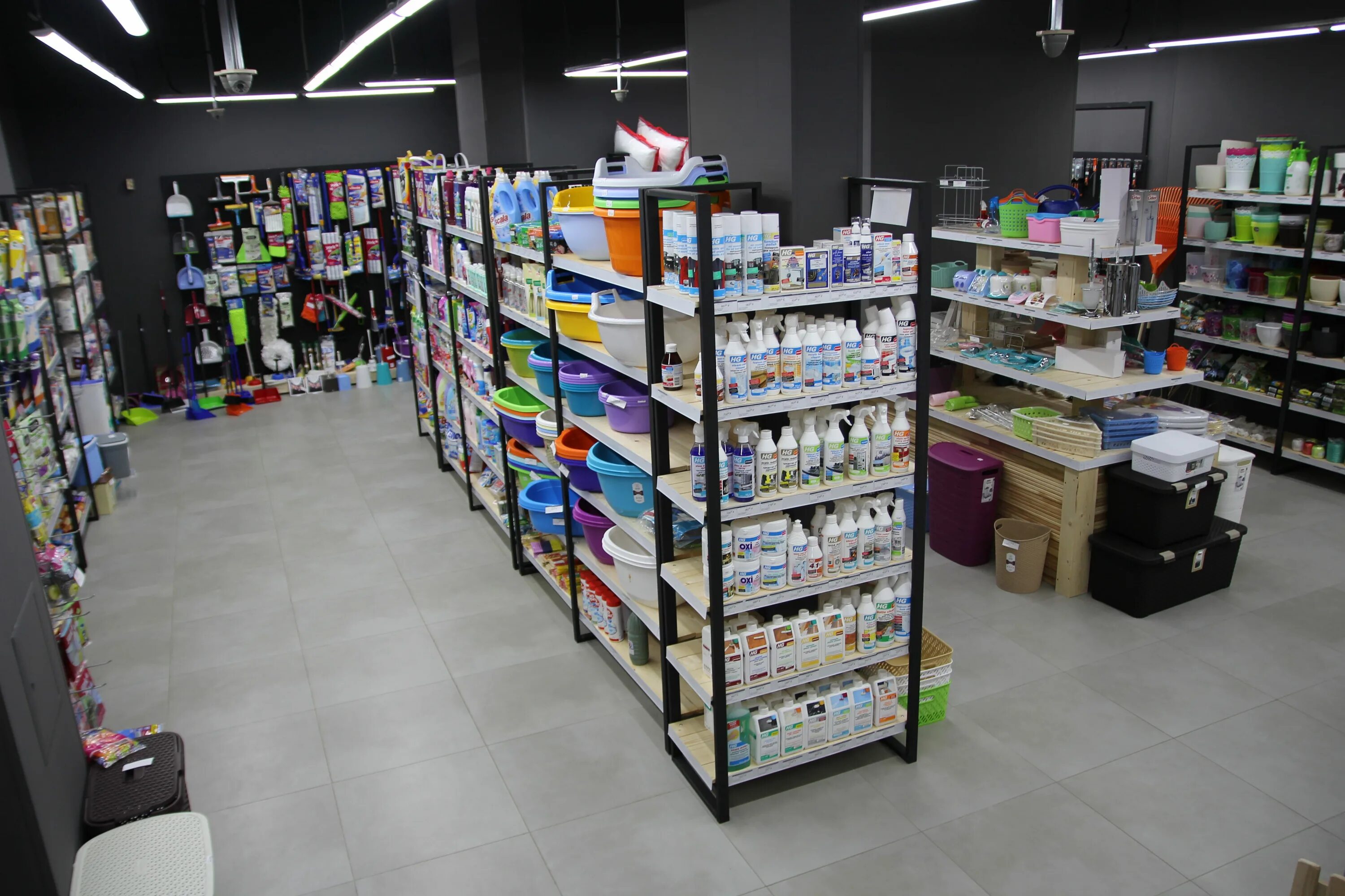 Common store. Магазины дрогери. Ассортимент магазина дрогери. Дрогери Формат магазина что это такое. Магазины формата Drogerie.