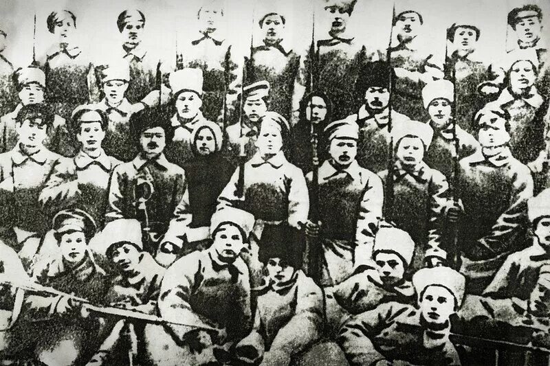 Отряд красной гвардии 1918. Город красная гвардия. Красная гвардия 1917г. Красногвардейский отряд 1918. Город красная гвардия.