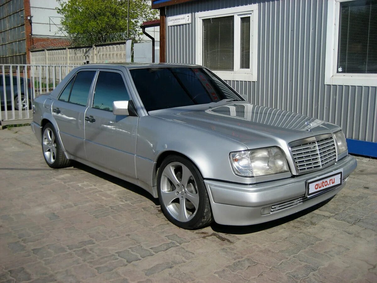 Mercedes-Benz w124 серебристый. Мерседес е 500 кузов 124. Mercedes w124 серебристый. Мерседес е500 w124 серебристый. Купить мерседес бенц 124