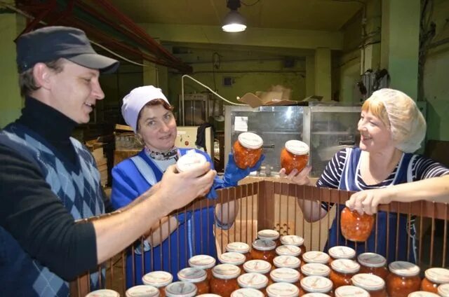 Селижаровский консервный завод. Селижаровский консервный завод продукция. Стекольный завод Селижарово. Погода в селижарово на 10