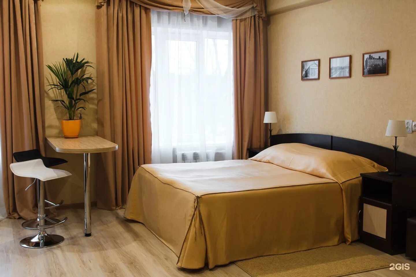 Гостиница центральная тверь. Отели твери заволжский. Отель тверь в твери. Тверь гостиница двухместная. Теремок заволжский отель тверь.