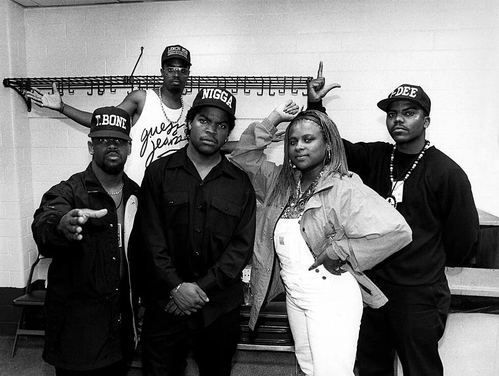 Ice Cube 90s. Ice Cube n.w.a. Ice Cube молодой. NWA 90s. Cube feat