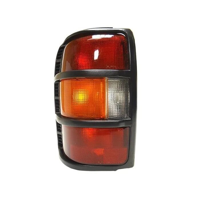 Задний фонарь митсубиси паджеро. Задний левый фонарь паджеро 4. Фонарь mitsubishi pajero 3. Мицубиси паджеро 2 задние фонари. Фонарь задний левый мицубиси паджеро спорт 2004.