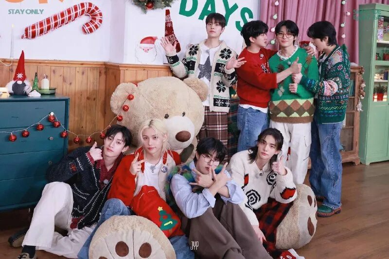 Skz ary town 1. Skz ary town 1. Группа stray kids 2020. Skz ary town 1. Finding skz code edition ep3.