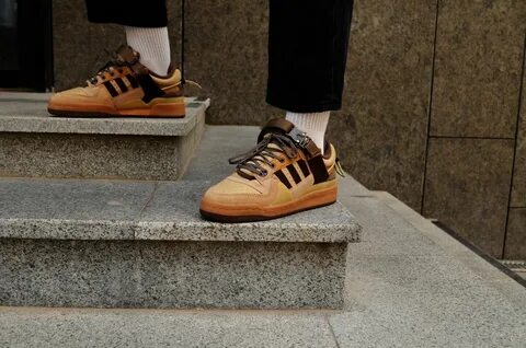 Adida bad bunny